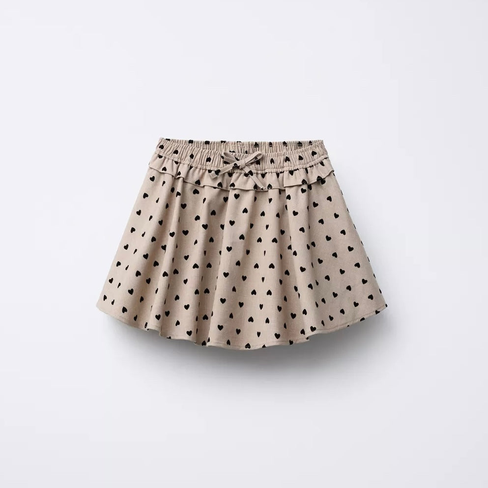 Falda Bermuda Detalle Corazones