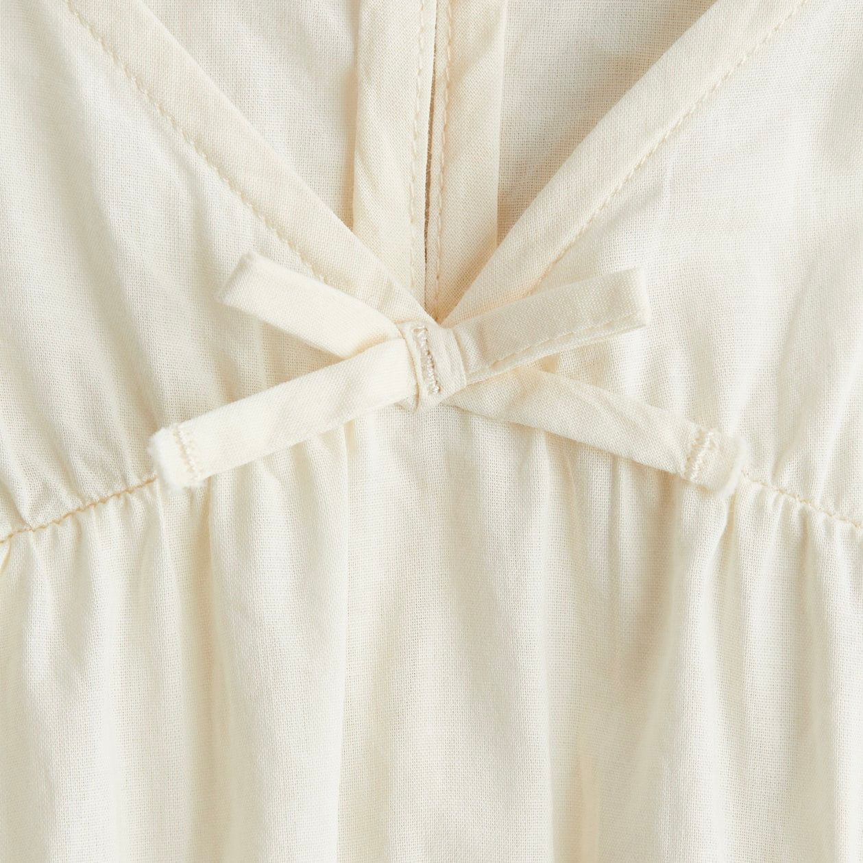 Blusa Detalle Lazos
