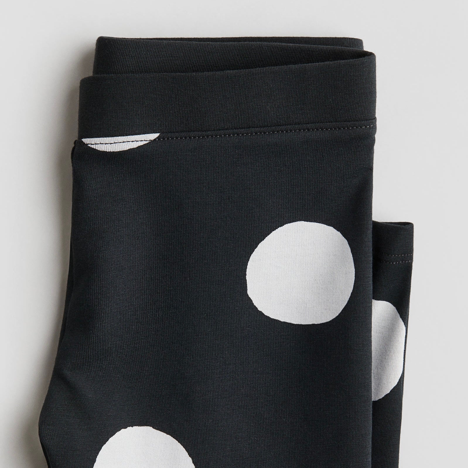 Leggin Topos