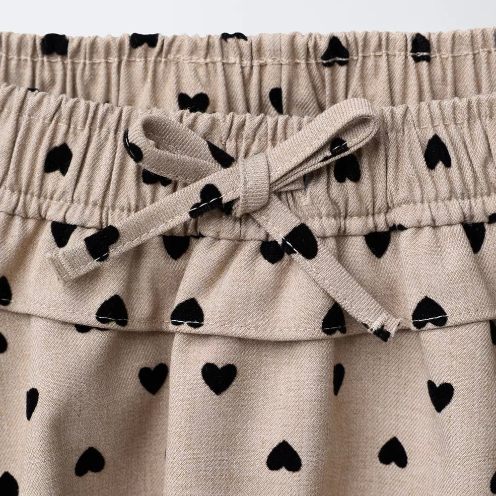 Falda Bermuda Detalle Corazones
